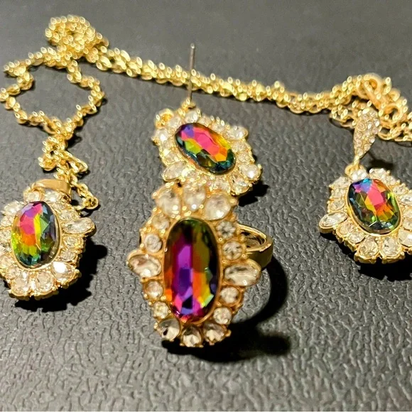 Vermeil Gold Set with Multicolor Stones. Ring, earrings & pendant necklace 20” - Picture 2 of 4